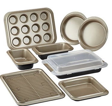 Score a 10 Piece Bakeware Set