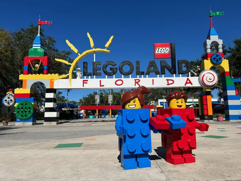 T-Mobile Tuesdays Sweepstakes - Win A $7,000 Trip For 4 To LEGOLAND Florida