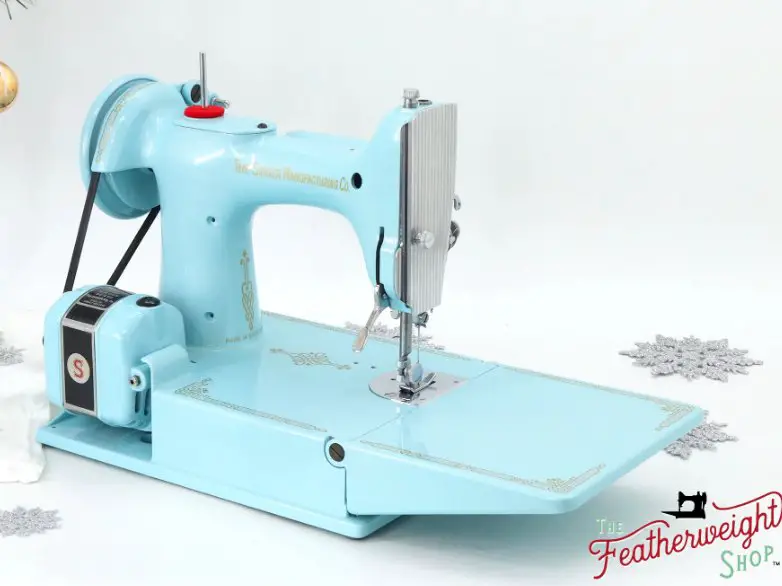 The Singer Featherweight Shop Christmas 2024 Giveaway - Win A Sewing Machine & Accessories