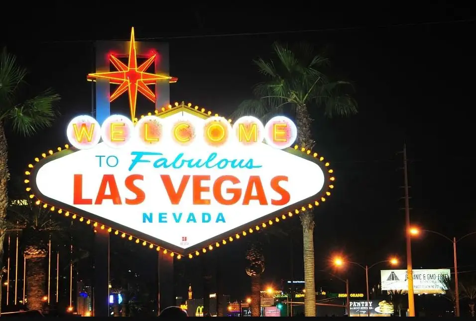 Win $2200 In The Vegas Football Experience Sweepstakes